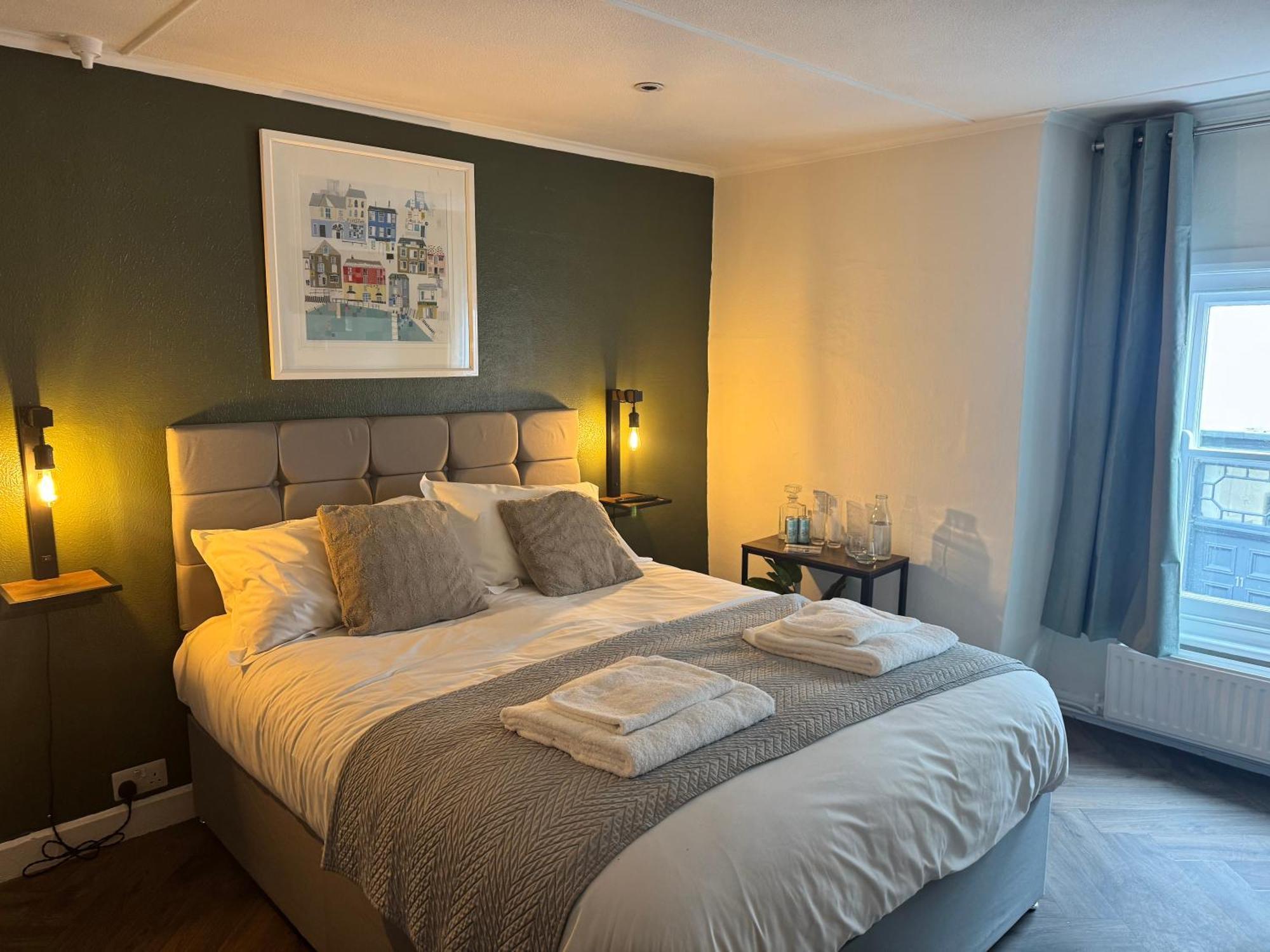 The London Inn แพดสโตว์ ภายนอก รูปภาพ