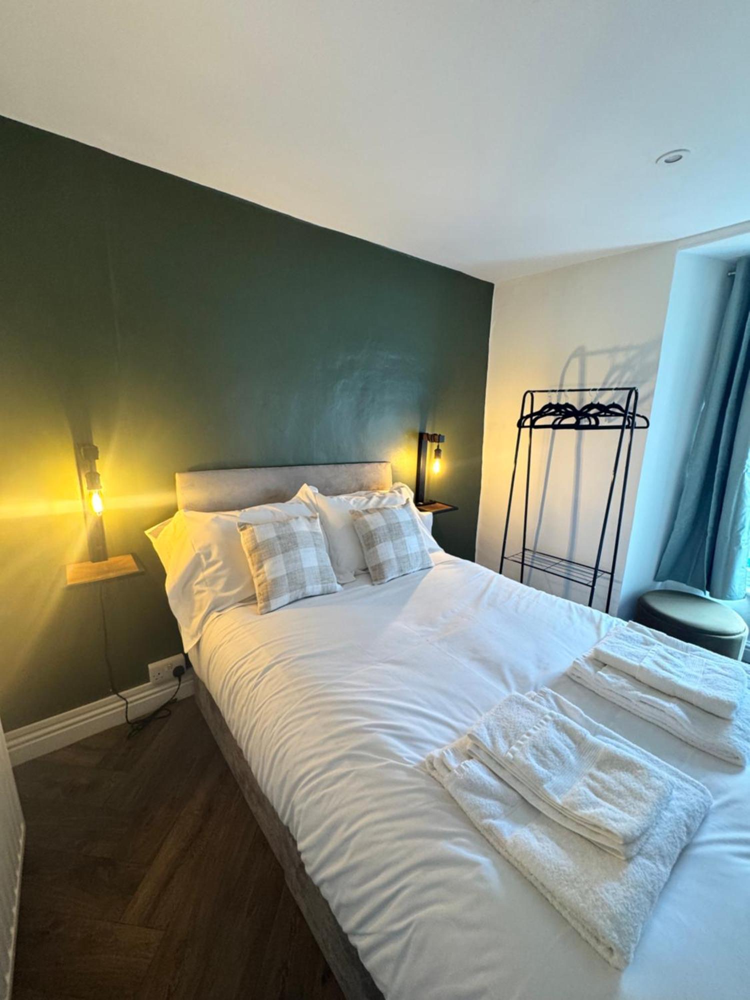 The London Inn แพดสโตว์ ภายนอก รูปภาพ